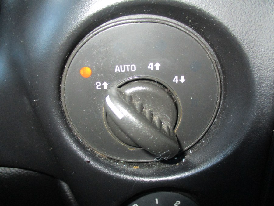 Used Chevrolet TrailBlazer 4dr 4WD LT 2006 | Cos Central Auto. Meriden, Connecticut Used Chevrolet TrailBlazer 4dr 4WD LT 2006 | Cos Central Auto. Meriden, Connecticut