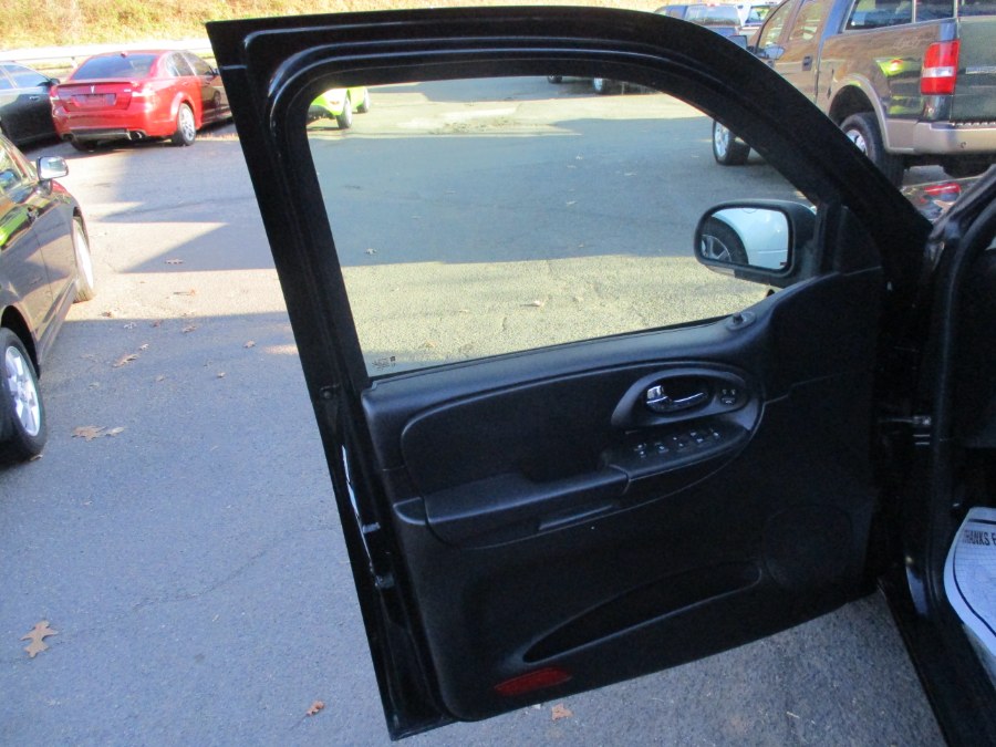 Used Chevrolet TrailBlazer 4dr 4WD LT 2006 | Cos Central Auto. Meriden, Connecticut Used Chevrolet TrailBlazer 4dr 4WD LT 2006 | Cos Central Auto. Meriden, Connecticut