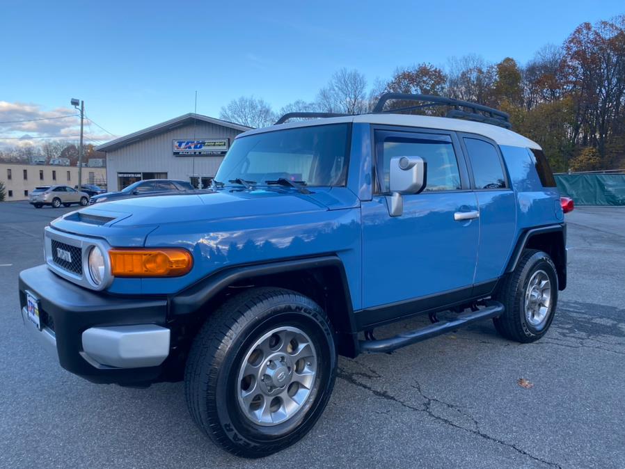 2011 Toyota FJ Cruiser 4WD 4dr Auto (Natl), available for sale in Berlin, Connecticut | Tru Auto Mall. Berlin, Connecticut