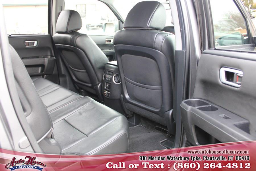 2013 Honda Pilot 4WD 4dr Touring w/RES & Navi, available for sale in Plantsville, Connecticut | Auto House of Luxury. Plantsville, Connecticut 2013 Honda Pilot 4WD 4dr Touring w/RES & Navi, available for sale in Plantsville, Connecticut | Auto House of Luxury. Plantsville, Connecticut