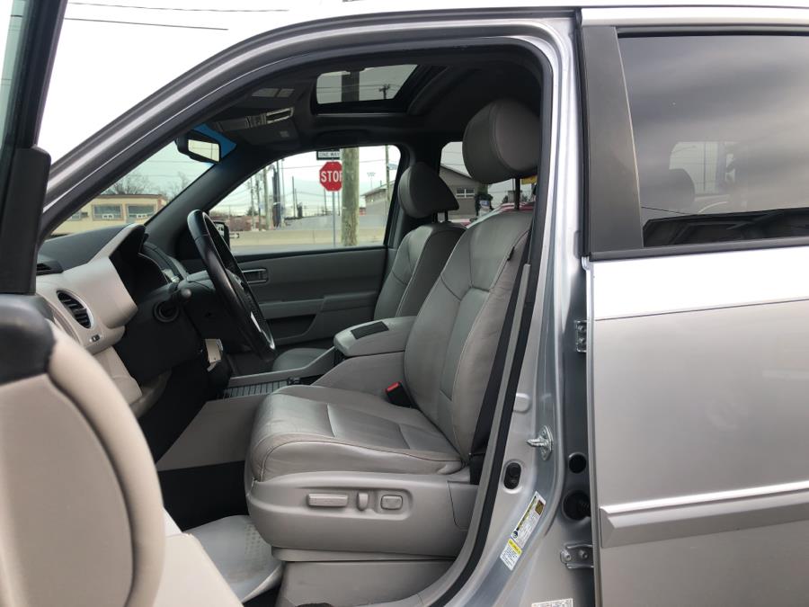 Used Honda Pilot 4WD 4dr EX-L 2011 | Route 46 Auto Sales Inc. Lodi, New Jersey Used Honda Pilot 4WD 4dr EX-L 2011 | Route 46 Auto Sales Inc. Lodi, New Jersey