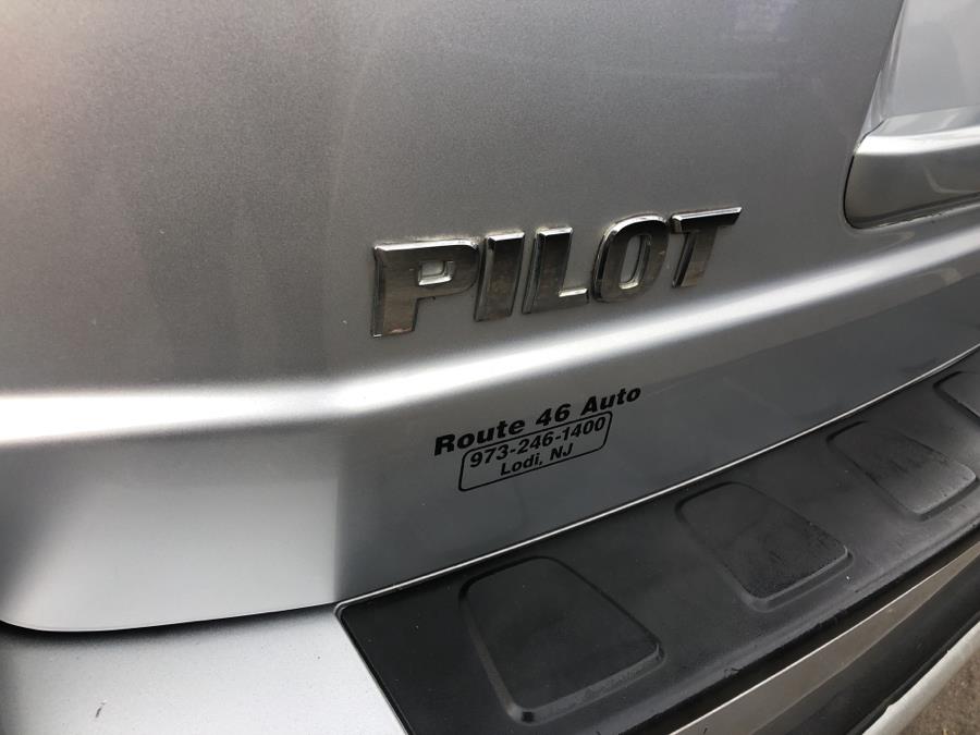 Used Honda Pilot 4WD 4dr EX-L 2011 | Route 46 Auto Sales Inc. Lodi, New Jersey Used Honda Pilot 4WD 4dr EX-L 2011 | Route 46 Auto Sales Inc. Lodi, New Jersey