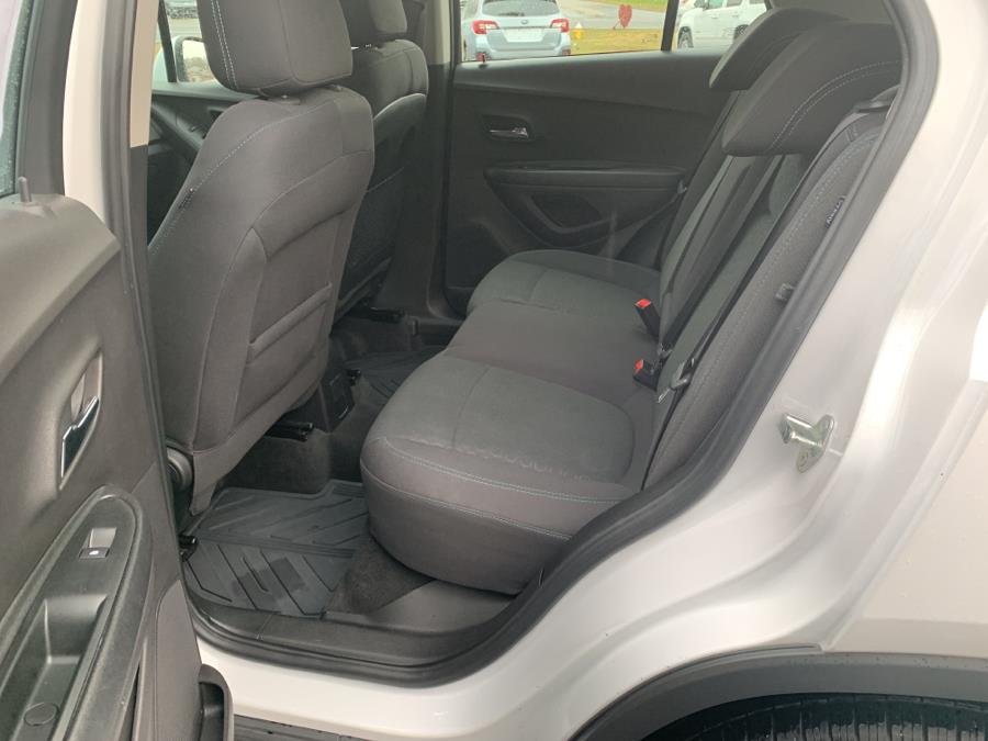 Used Chevrolet Trax AWD 4dr LS w/1LS 2016 | Saybrook Auto Barn. Old Saybrook, Connecticut Used Chevrolet Trax AWD 4dr LS w/1LS 2016 | Saybrook Auto Barn. Old Saybrook, Connecticut