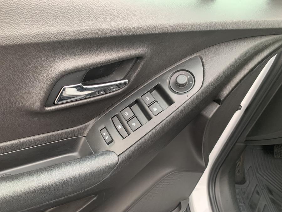 Used Chevrolet Trax AWD 4dr LS w/1LS 2016 | Saybrook Auto Barn. Old Saybrook, Connecticut Used Chevrolet Trax AWD 4dr LS w/1LS 2016 | Saybrook Auto Barn. Old Saybrook, Connecticut