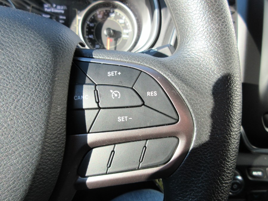 2020 Jeep Cherokee Latitude FWD, available for sale in Linden, New Jersey | Route 27 Auto Mall. Linden, New Jersey 2020 Jeep Cherokee Latitude FWD, available for sale in Linden, New Jersey | Route 27 Auto Mall. Linden, New Jersey