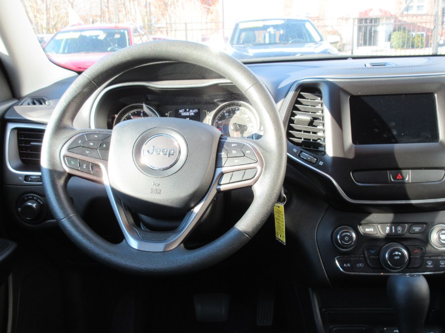 2020 Jeep Cherokee Latitude FWD, available for sale in Linden, New Jersey | Route 27 Auto Mall. Linden, New Jersey 2020 Jeep Cherokee Latitude FWD, available for sale in Linden, New Jersey | Route 27 Auto Mall. Linden, New Jersey