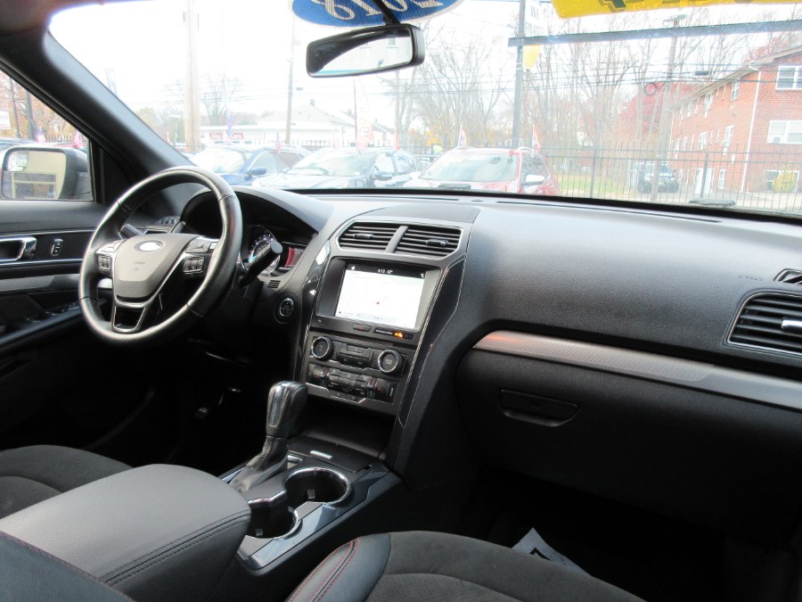 2018 Ford Explorer XLT 4WD, available for sale in Linden, New Jersey | Route 27 Auto Mall. Linden, New Jersey 2018 Ford Explorer XLT 4WD, available for sale in Linden, New Jersey | Route 27 Auto Mall. Linden, New Jersey