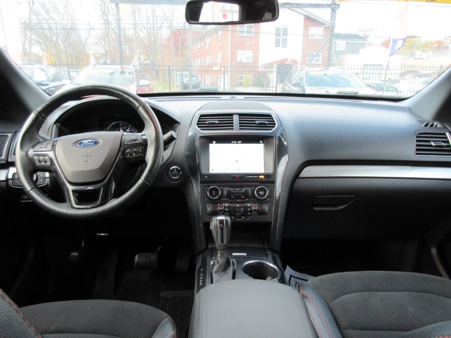 2018 Ford Explorer XLT 4WD, available for sale in Linden, New Jersey | Route 27 Auto Mall. Linden, New Jersey 2018 Ford Explorer XLT 4WD, available for sale in Linden, New Jersey | Route 27 Auto Mall. Linden, New Jersey