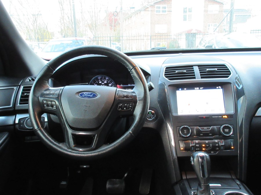 Used Ford Explorer XLT FWD 2019 | Route 27 Auto Mall. Linden, New Jersey Used Ford Explorer XLT FWD 2019 | Route 27 Auto Mall. Linden, New Jersey