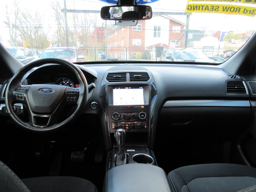 Used Ford Explorer XLT FWD 2019 | Route 27 Auto Mall. Linden, New Jersey Used Ford Explorer XLT FWD 2019 | Route 27 Auto Mall. Linden, New Jersey