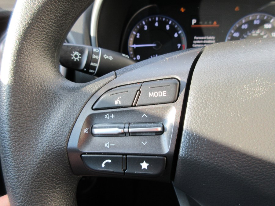 2022 Hyundai Kona SEL Auto FWD, available for sale in Linden, New Jersey | Route 27 Auto Mall. Linden, New Jersey 2022 Hyundai Kona SEL Auto FWD, available for sale in Linden, New Jersey | Route 27 Auto Mall. Linden, New Jersey