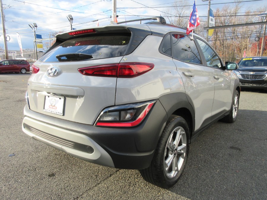 2022 Hyundai Kona SEL Auto FWD, available for sale in Linden, New Jersey | Route 27 Auto Mall. Linden, New Jersey 2022 Hyundai Kona SEL Auto FWD, available for sale in Linden, New Jersey | Route 27 Auto Mall. Linden, New Jersey
