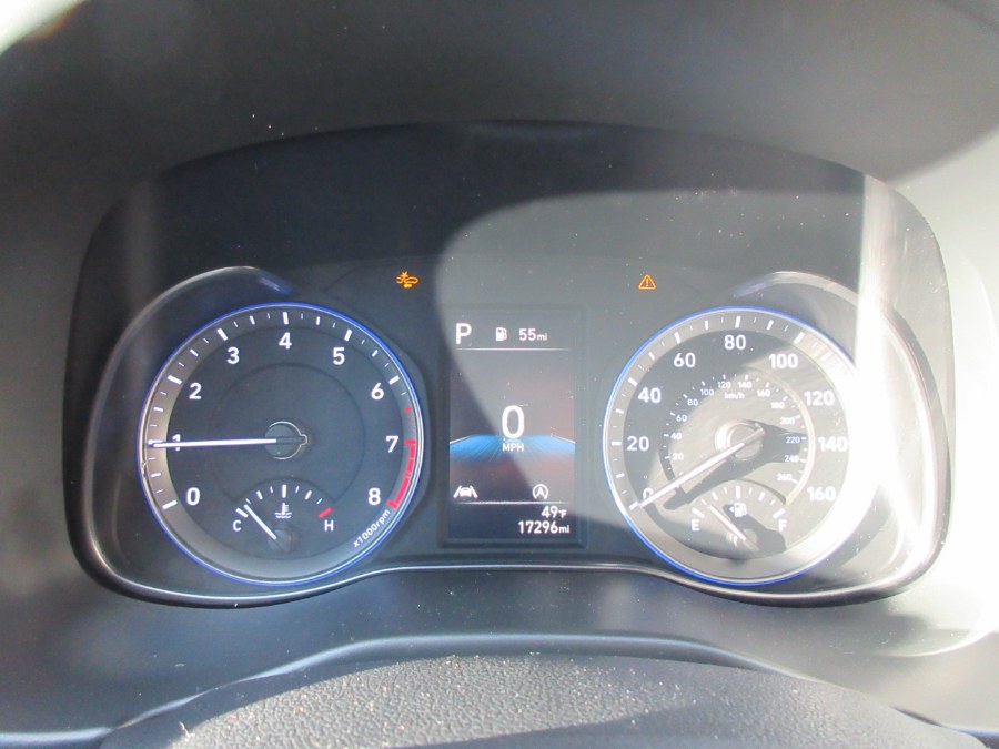 2022 Hyundai Kona SEL Auto FWD, available for sale in Linden, New Jersey | Route 27 Auto Mall. Linden, New Jersey 2022 Hyundai Kona SEL Auto FWD, available for sale in Linden, New Jersey | Route 27 Auto Mall. Linden, New Jersey