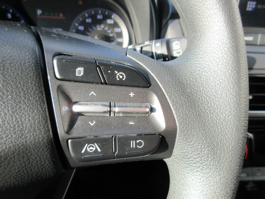 2022 Hyundai Kona SEL Auto FWD, available for sale in Linden, New Jersey | Route 27 Auto Mall. Linden, New Jersey 2022 Hyundai Kona SEL Auto FWD, available for sale in Linden, New Jersey | Route 27 Auto Mall. Linden, New Jersey