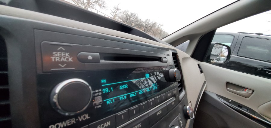 Used Toyota Sienna 5dr 7-Pass Van V6 LE AAS FWD 2011 | Rubber Bros Auto World. Brooklyn, New York Used Toyota Sienna 5dr 7-Pass Van V6 LE AAS FWD 2011 | Rubber Bros Auto World. Brooklyn, New York