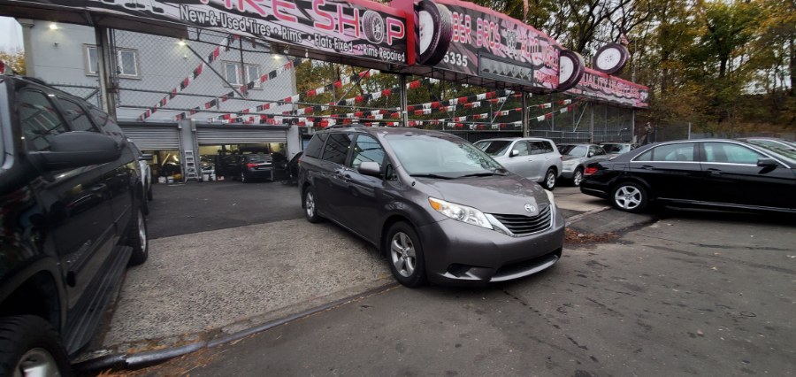 Used Toyota Sienna 5dr 7-Pass Van V6 LE AAS FWD 2011 | Rubber Bros Auto World. Brooklyn, New York Used Toyota Sienna 5dr 7-Pass Van V6 LE AAS FWD 2011 | Rubber Bros Auto World. Brooklyn, New York