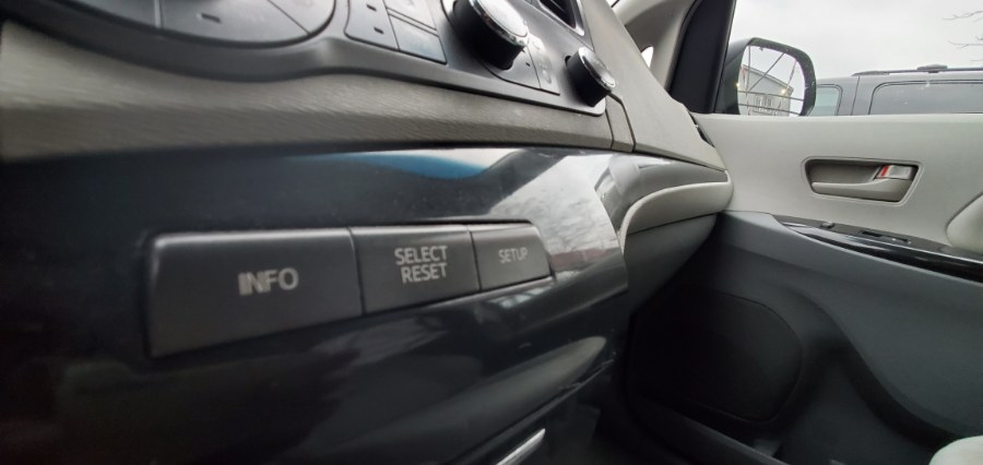 Used Toyota Sienna 5dr 7-Pass Van V6 LE AAS FWD 2011 | Rubber Bros Auto World. Brooklyn, New York Used Toyota Sienna 5dr 7-Pass Van V6 LE AAS FWD 2011 | Rubber Bros Auto World. Brooklyn, New York
