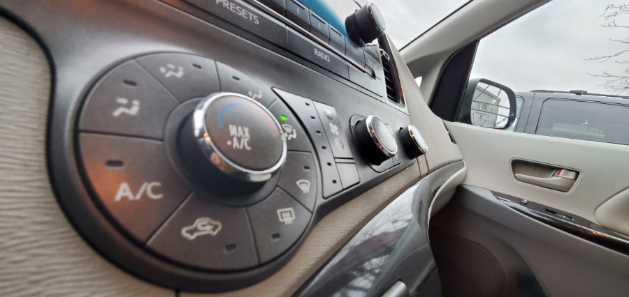 Used Toyota Sienna 5dr 7-Pass Van V6 LE AAS FWD 2011 | Rubber Bros Auto World. Brooklyn, New York Used Toyota Sienna 5dr 7-Pass Van V6 LE AAS FWD 2011 | Rubber Bros Auto World. Brooklyn, New York