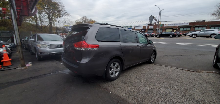 Used Toyota Sienna 5dr 7-Pass Van V6 LE AAS FWD 2011 | Rubber Bros Auto World. Brooklyn, New York Used Toyota Sienna 5dr 7-Pass Van V6 LE AAS FWD 2011 | Rubber Bros Auto World. Brooklyn, New York