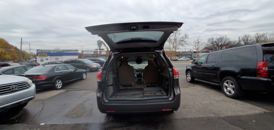 Used Toyota Sienna 5dr 7-Pass Van V6 LE AAS FWD 2011 | Rubber Bros Auto World. Brooklyn, New York Used Toyota Sienna 5dr 7-Pass Van V6 LE AAS FWD 2011 | Rubber Bros Auto World. Brooklyn, New York