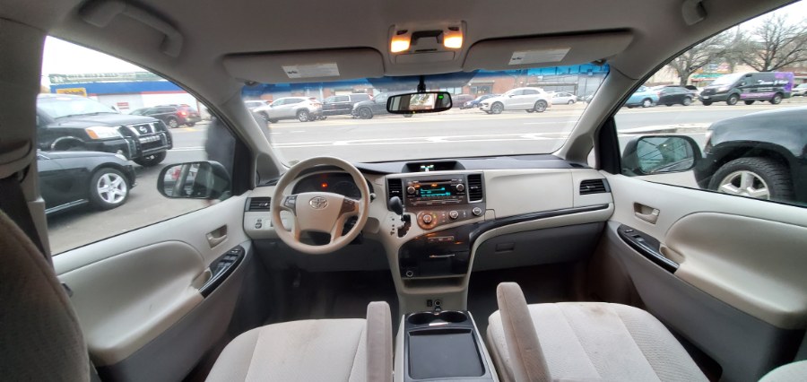 Used Toyota Sienna 5dr 7-Pass Van V6 LE AAS FWD 2011 | Rubber Bros Auto World. Brooklyn, New York Used Toyota Sienna 5dr 7-Pass Van V6 LE AAS FWD 2011 | Rubber Bros Auto World. Brooklyn, New York