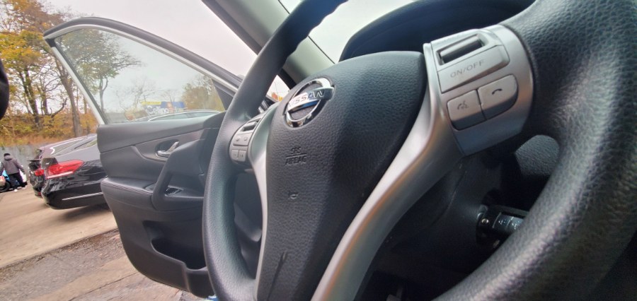 Used Nissan Rogue AWD 4dr S 2016 | Rubber Bros Auto World. Brooklyn, New York Used Nissan Rogue AWD 4dr S 2016 | Rubber Bros Auto World. Brooklyn, New York