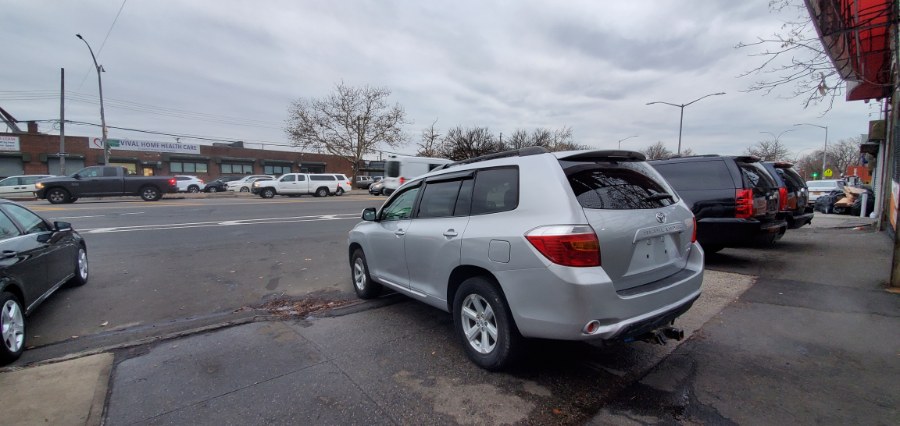 Used Toyota Highlander 4WD 4dr V6 Base 2009 | Rubber Bros Auto World. Brooklyn, New York Used Toyota Highlander 4WD 4dr V6 Base 2009 | Rubber Bros Auto World. Brooklyn, New York