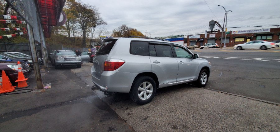Used Toyota Highlander 4WD 4dr V6 Base 2009 | Rubber Bros Auto World. Brooklyn, New York Used Toyota Highlander 4WD 4dr V6 Base 2009 | Rubber Bros Auto World. Brooklyn, New York