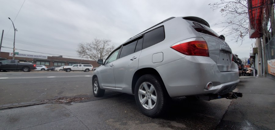 Used Toyota Highlander 4WD 4dr V6 Base 2009 | Rubber Bros Auto World. Brooklyn, New York Used Toyota Highlander 4WD 4dr V6 Base 2009 | Rubber Bros Auto World. Brooklyn, New York