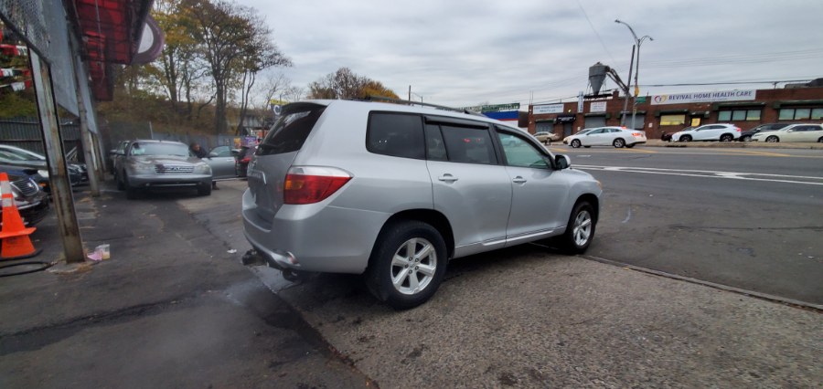 Used Toyota Highlander 4WD 4dr V6 Base 2009 | Rubber Bros Auto World. Brooklyn, New York Used Toyota Highlander 4WD 4dr V6 Base 2009 | Rubber Bros Auto World. Brooklyn, New York