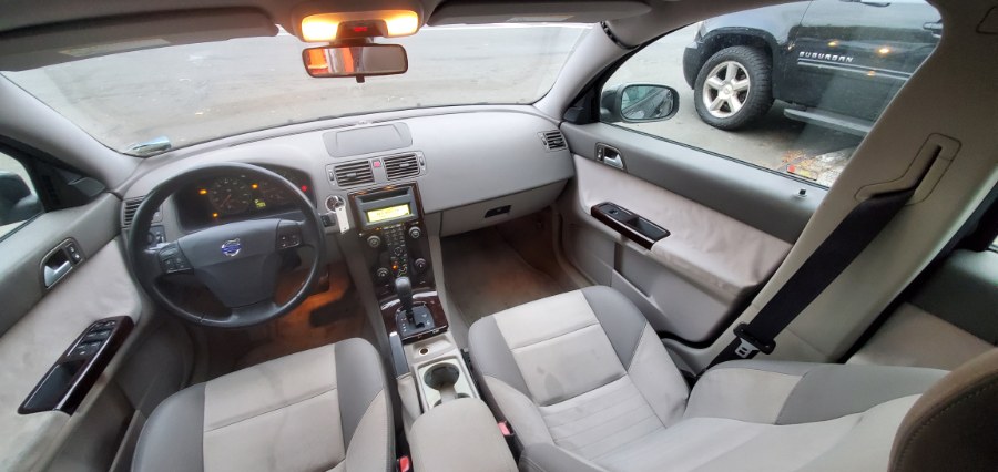 Used Volvo S40 4dr Sdn 2.4L MT FWD 2007 | Rubber Bros Auto World. Brooklyn, New York Used Volvo S40 4dr Sdn 2.4L MT FWD 2007 | Rubber Bros Auto World. Brooklyn, New York