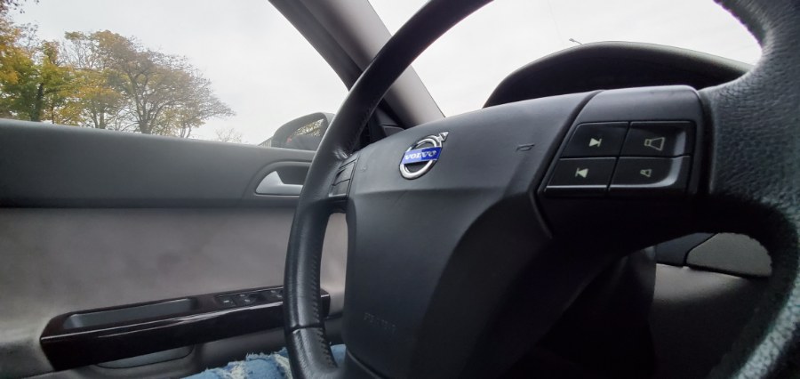 Used Volvo S40 4dr Sdn 2.4L MT FWD 2007 | Rubber Bros Auto World. Brooklyn, New York Used Volvo S40 4dr Sdn 2.4L MT FWD 2007 | Rubber Bros Auto World. Brooklyn, New York