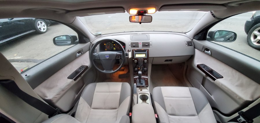 Used Volvo S40 4dr Sdn 2.4L MT FWD 2007 | Rubber Bros Auto World. Brooklyn, New York Used Volvo S40 4dr Sdn 2.4L MT FWD 2007 | Rubber Bros Auto World. Brooklyn, New York