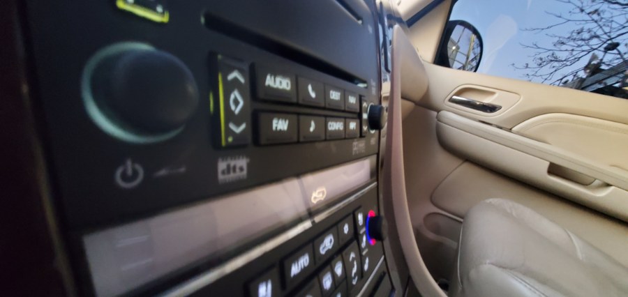 Used Cadillac Escalade AWD 4dr 2007 | Rubber Bros Auto World. Brooklyn, New York Used Cadillac Escalade AWD 4dr 2007 | Rubber Bros Auto World. Brooklyn, New York