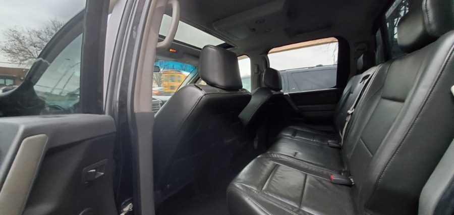 Used Nissan Titan XE Crew Cab 4WD 2005 | Rubber Bros Auto World. Brooklyn, New York Used Nissan Titan XE Crew Cab 4WD 2005 | Rubber Bros Auto World. Brooklyn, New York