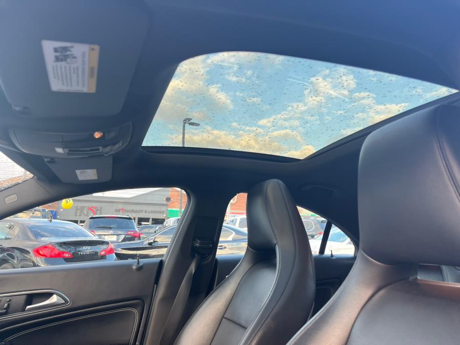 2015 Mercedes-Benz C-Class 4dr Sdn C300 Luxury 4MATIC, available for sale in Elmont, New York | Sunrise of Elmont. Elmont, New York 2015 Mercedes-Benz C-Class 4dr Sdn C300 Luxury 4MATIC, available for sale in Elmont, New York | Sunrise of Elmont. Elmont, New York