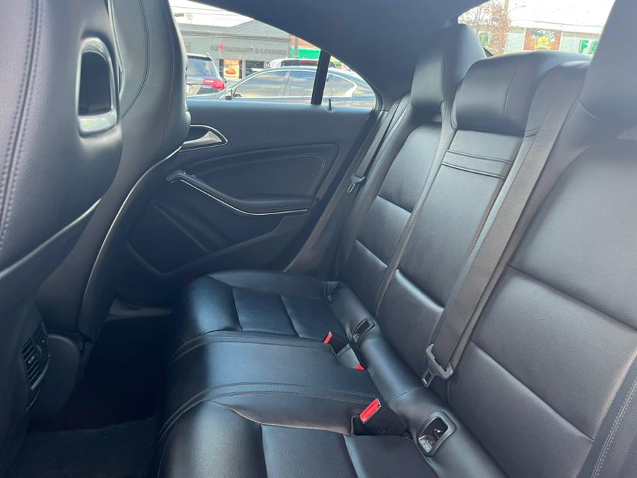 2015 Mercedes-Benz C-Class 4dr Sdn C300 Luxury 4MATIC, available for sale in Elmont, New York | Sunrise of Elmont. Elmont, New York 2015 Mercedes-Benz C-Class 4dr Sdn C300 Luxury 4MATIC, available for sale in Elmont, New York | Sunrise of Elmont. Elmont, New York