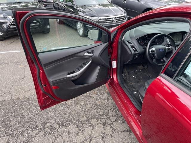 Used Ford Focus SE 2014 | Blasius Federal Road. Brookfield, Connecticut Used Ford Focus SE 2014 | Blasius Federal Road. Brookfield, Connecticut