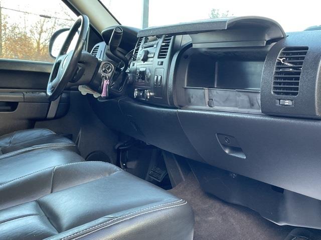 Used Chevrolet Silverado 1500 LT 2010 | Blasius Federal Road. Brookfield, Connecticut Used Chevrolet Silverado 1500 LT 2010 | Blasius Federal Road. Brookfield, Connecticut