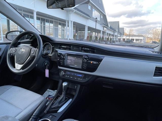 Used Toyota Corolla L 2015 | Blasius Federal Road. Brookfield, Connecticut Used Toyota Corolla L 2015 | Blasius Federal Road. Brookfield, Connecticut