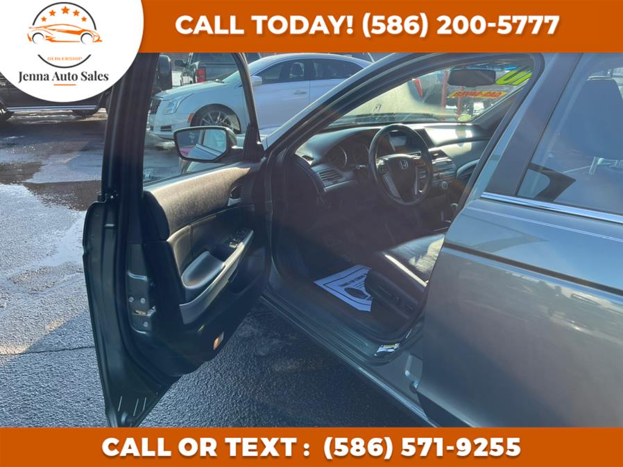 Used Honda Accord Sdn 4dr V6 Auto EX-L 2010 | Jenna Auto Sale Inc. Roseville, Michigan Used Honda Accord Sdn 4dr V6 Auto EX-L 2010 | Jenna Auto Sale Inc. Roseville, Michigan