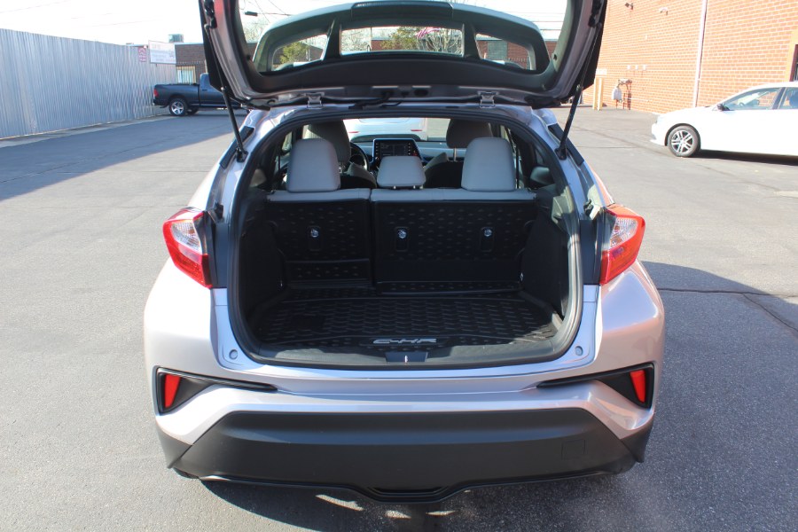 Used Toyota C-HR XLE 2019 | Car Tec Enterprise Leasing & Sales LLC. Deer Park, New York Used Toyota C-HR XLE 2019 | Car Tec Enterprise Leasing & Sales LLC. Deer Park, New York