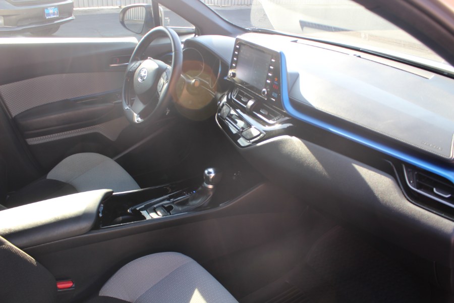 Used Toyota C-HR XLE 2019 | Car Tec Enterprise Leasing & Sales LLC. Deer Park, New York Used Toyota C-HR XLE 2019 | Car Tec Enterprise Leasing & Sales LLC. Deer Park, New York