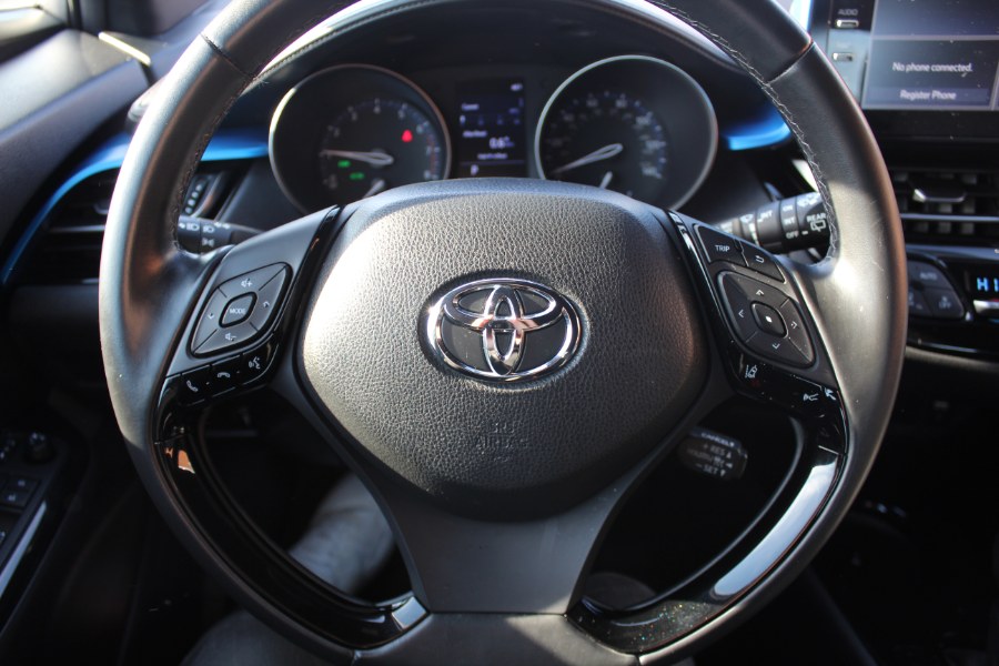 Used Toyota C-HR XLE 2019 | Car Tec Enterprise Leasing & Sales LLC. Deer Park, New York Used Toyota C-HR XLE 2019 | Car Tec Enterprise Leasing & Sales LLC. Deer Park, New York