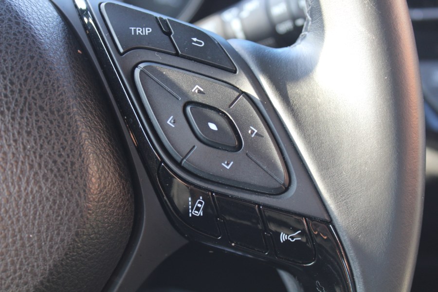 Used Toyota C-HR XLE 2019 | Car Tec Enterprise Leasing & Sales LLC. Deer Park, New York Used Toyota C-HR XLE 2019 | Car Tec Enterprise Leasing & Sales LLC. Deer Park, New York