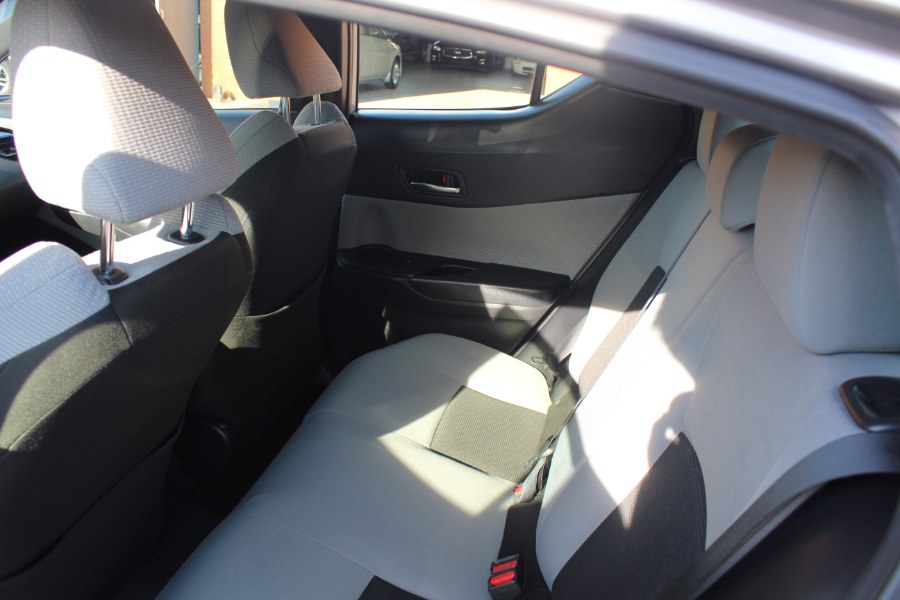 Used Toyota C-HR XLE 2019 | Car Tec Enterprise Leasing & Sales LLC. Deer Park, New York Used Toyota C-HR XLE 2019 | Car Tec Enterprise Leasing & Sales LLC. Deer Park, New York