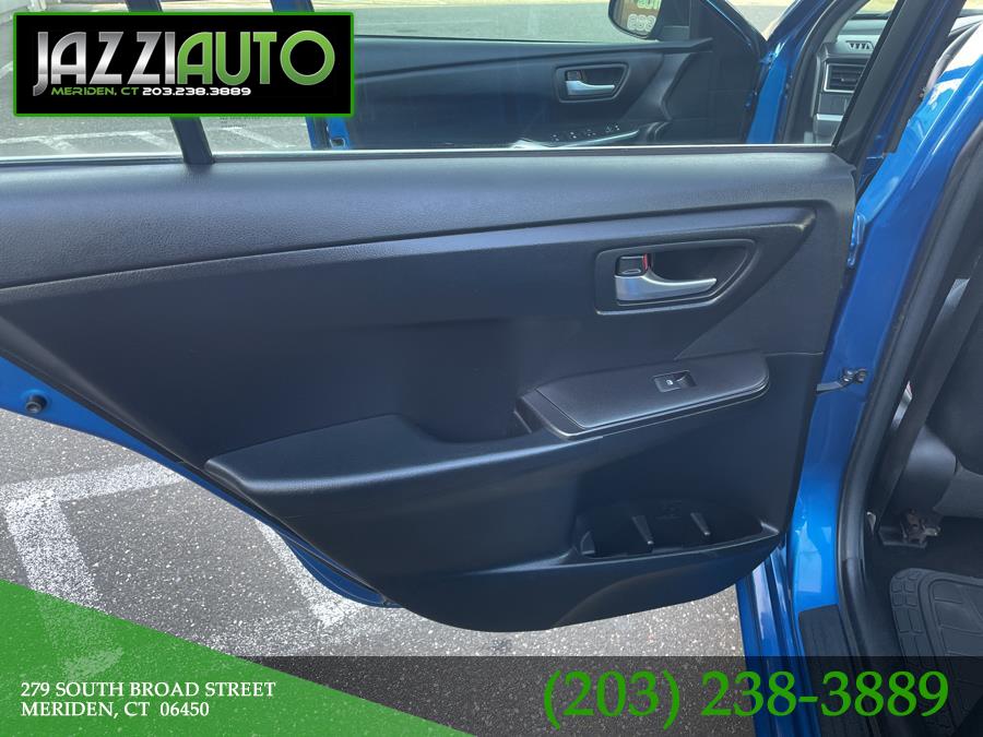 Used Toyota Camry SE Automatic (Natl) 2017 | Jazzi Auto Sales LLC. Meriden, Connecticut