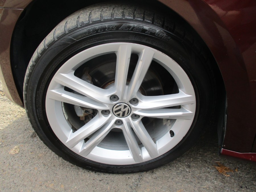 2012 Volkswagen Passat 4dr Sdn 2.0L DSG TDI SEL Premium, available for sale in Meriden, Connecticut | Cos Central Auto. Meriden, Connecticut 2012 Volkswagen Passat 4dr Sdn 2.0L DSG TDI SEL Premium, available for sale in Meriden, Connecticut | Cos Central Auto. Meriden, Connecticut