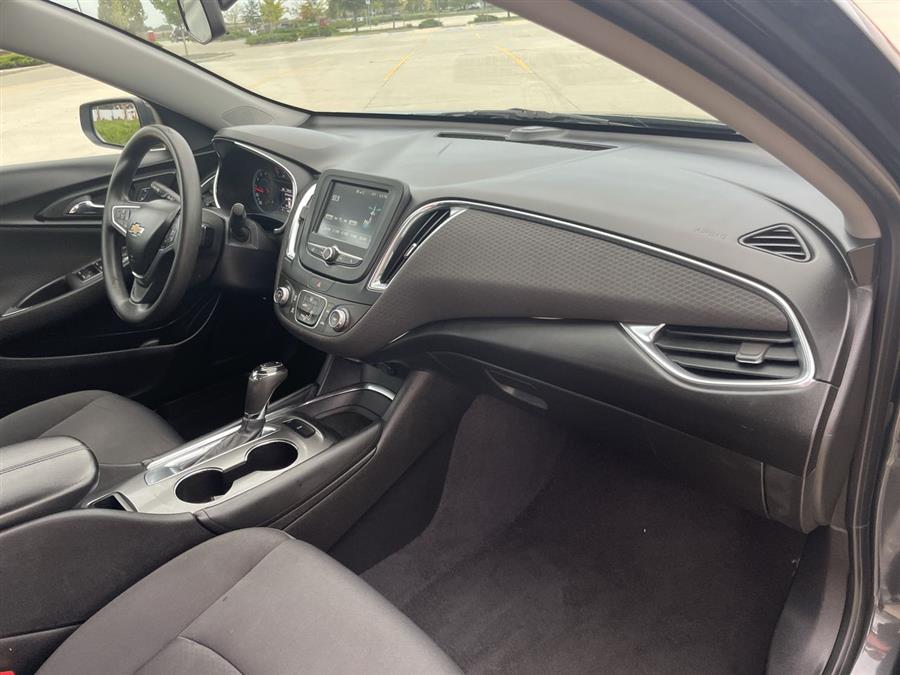 2017 Chevrolet Malibu 4dr Sdn LT w/1LT, available for sale in Elida, Ohio | Josh's All Under Ten LLC. Elida, Ohio 2017 Chevrolet Malibu 4dr Sdn LT w/1LT, available for sale in Elida, Ohio | Josh's All Under Ten LLC. Elida, Ohio
