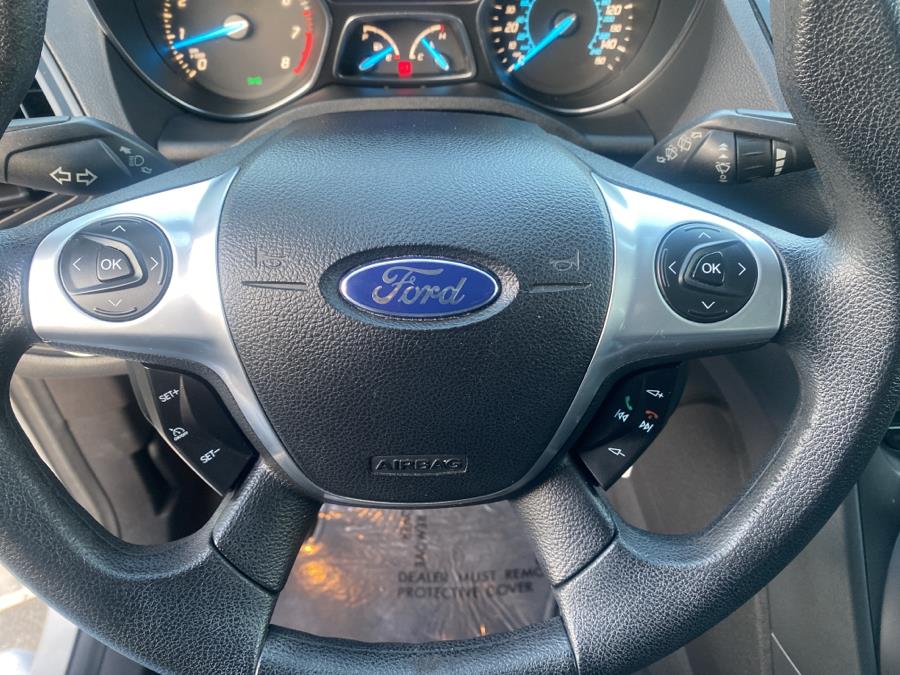 2013 Ford Escape FWD 4dr S, available for sale in Little Ferry, New Jersey | Victoria Preowned Autos Inc. Little Ferry, New Jersey 2013 Ford Escape FWD 4dr S, available for sale in Little Ferry, New Jersey | Victoria Preowned Autos Inc. Little Ferry, New Jersey